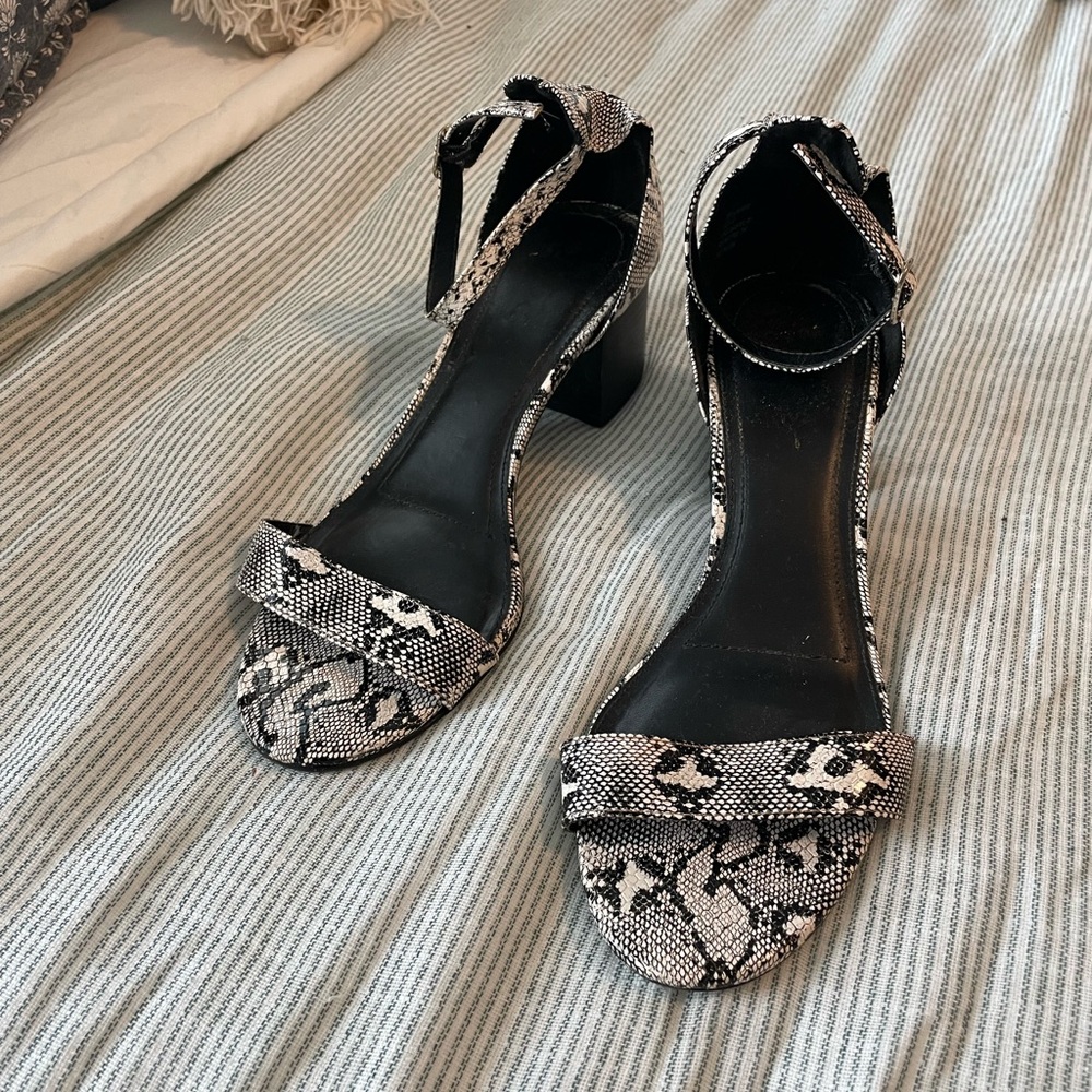 Lulu's Black and White Snakeskin Heels